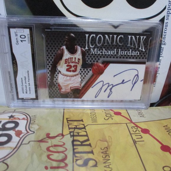 Michael Jordan Iconic Ink Facsimile - Picture 1 of 5